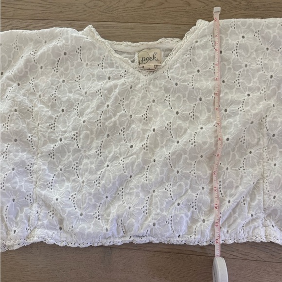Peek Girls eyelet shirt size small (4/5)
White - Picture 5 of 5